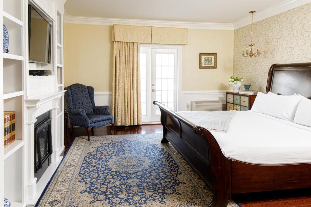 The Litchfield Inn - 