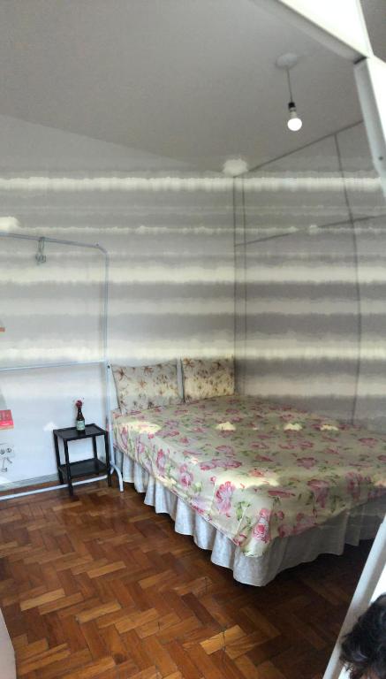  Quarto mobiliado lourdes