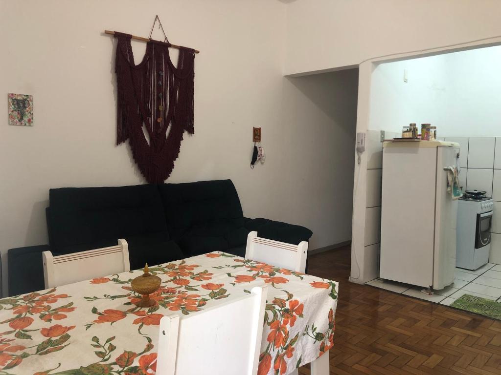  Quarto mobiliado lourdes
