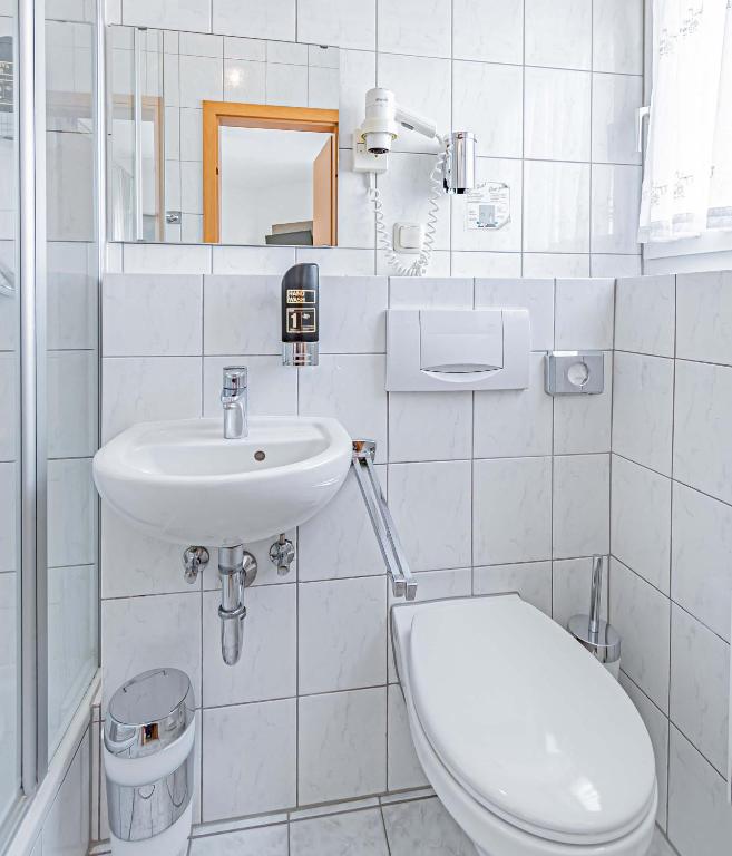 Koupelna v ubytování Hotel Tannenblick