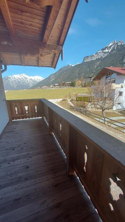 Nespecifikovaný výhled na hory nebo výhled na hory při pohledu z apartmánu