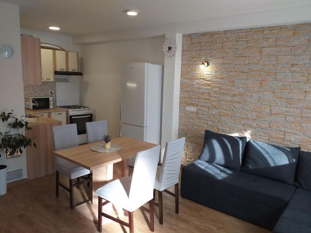 Φωτογραφία από το άλμπουμ του Apartmani Petra σε Olib