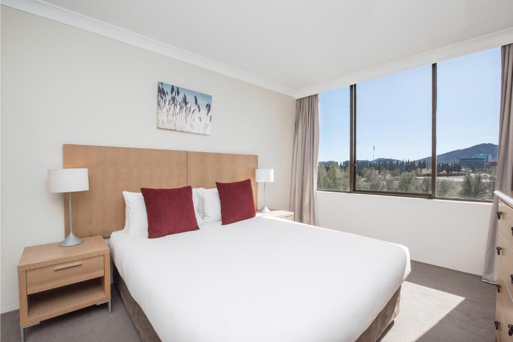 BreakFree Capital Tower Apartments - Resim 36