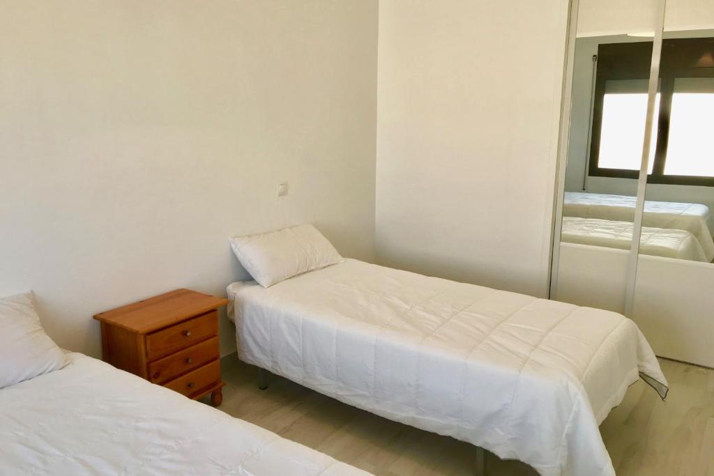 MEDDAYS APARTAMENTO LAS MIMOSAS, Miami Platja, Spain ...