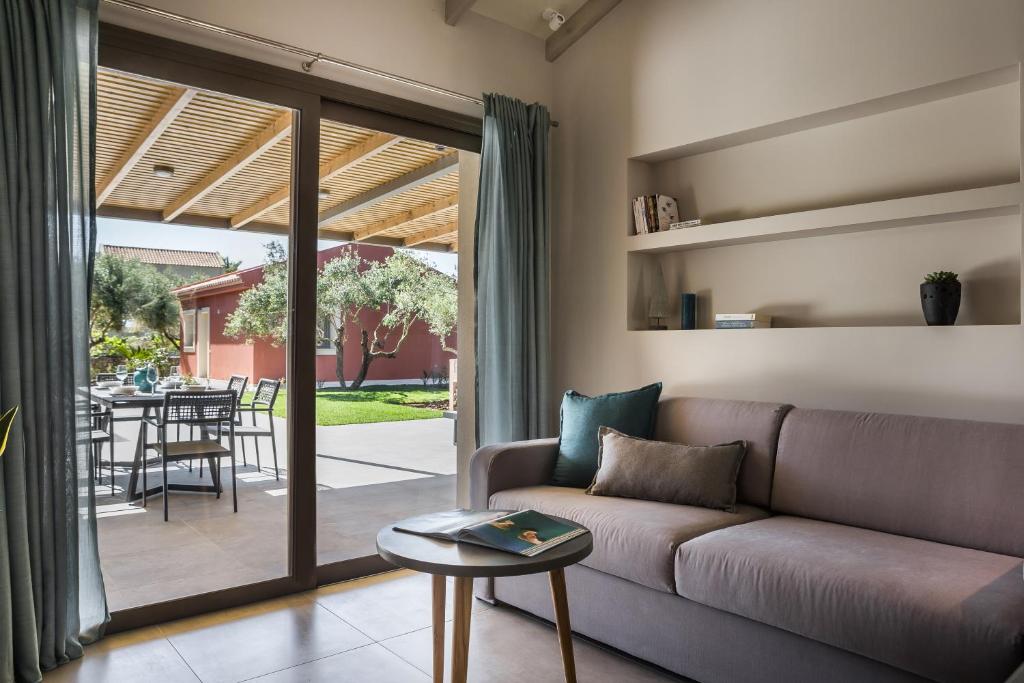 A seating area at Villa LAOURA