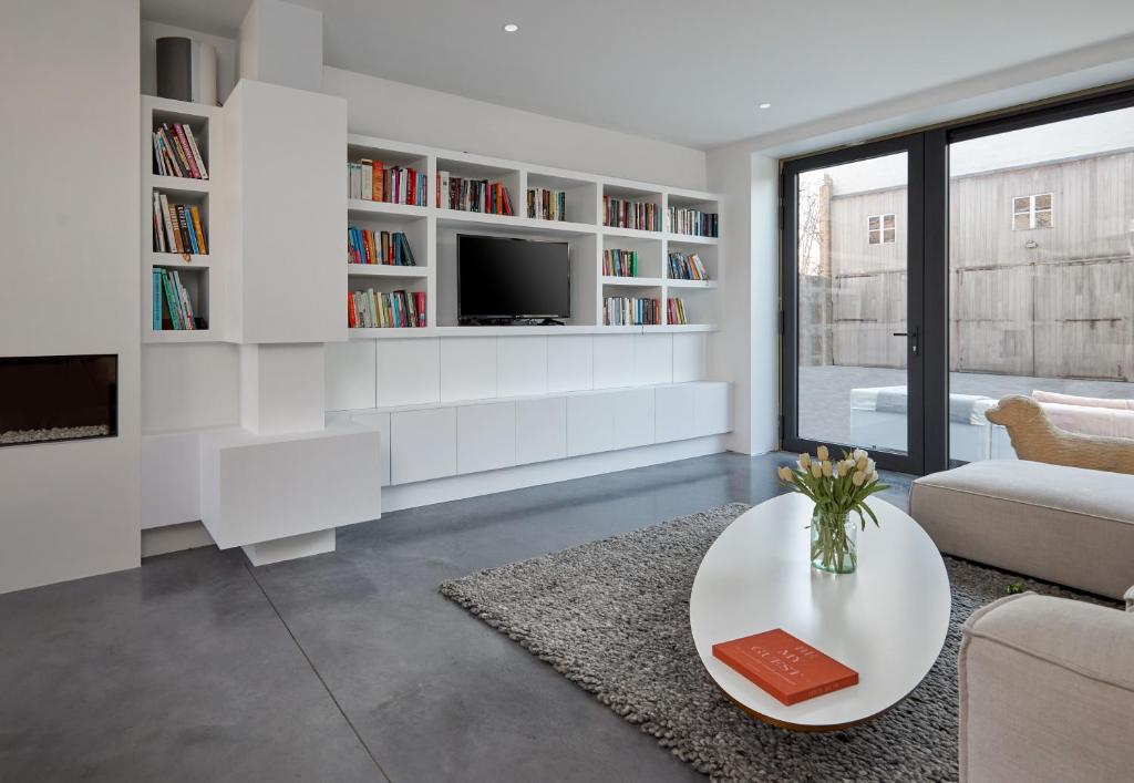 TV a/nebo společenská místnost v ubytování Bed and Breakfast Amma Erna