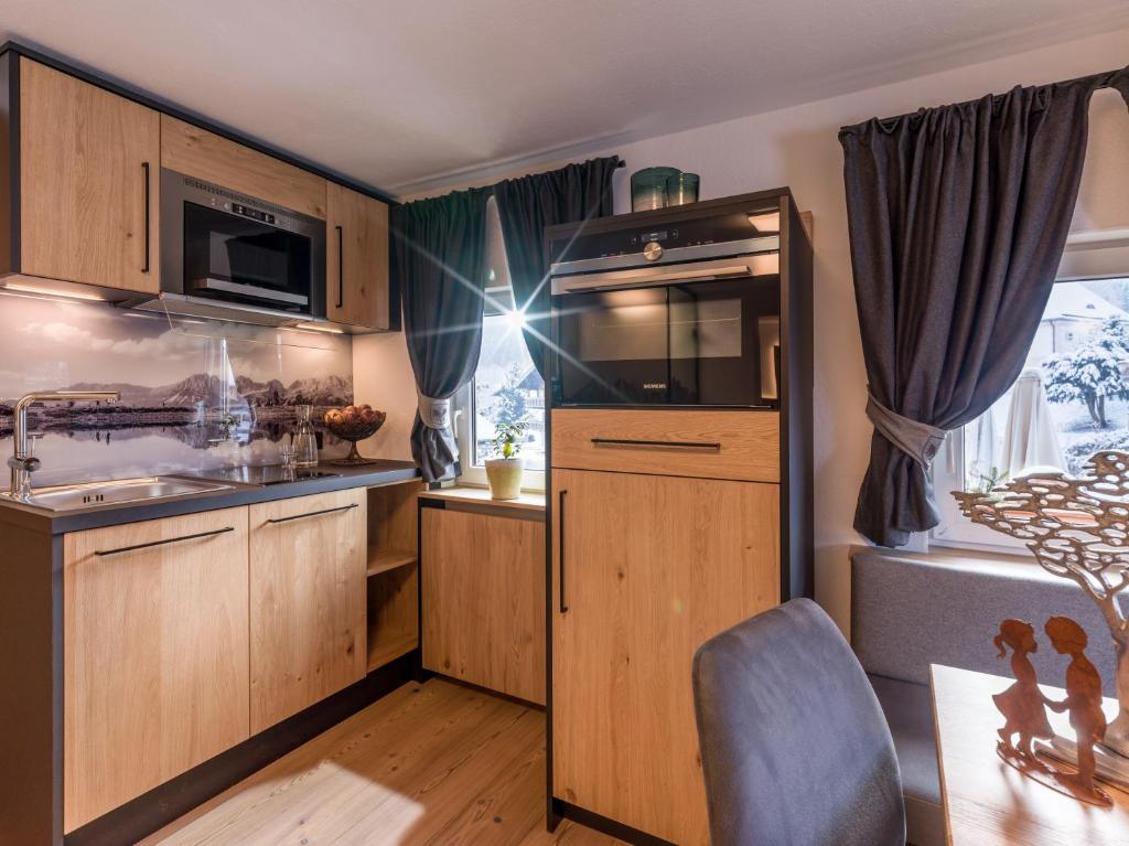 Eldhús eða eldhúskrókur á Dorfkaiser Appartements