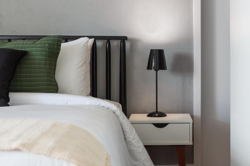  Apartamento mobiliado com vaga - Vila Olímpia