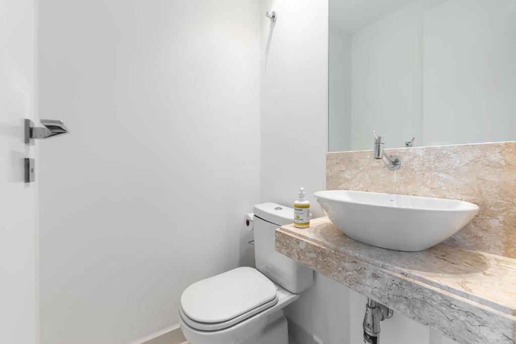  Apartamento mobiliado com vaga - Vila Olímpia