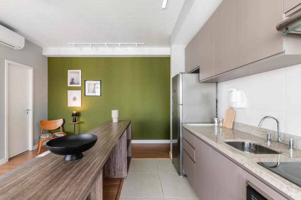  Apartamento mobiliado com vaga - Vila Olímpia