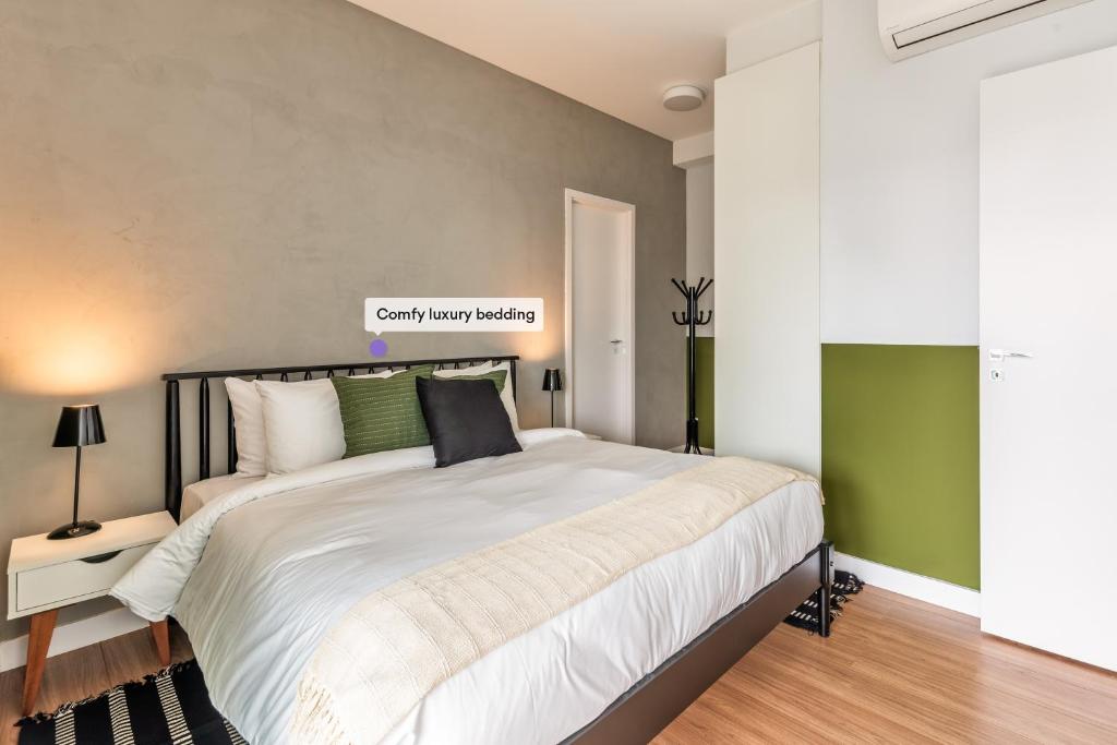  Apartamento mobiliado com vaga - Vila Olímpia