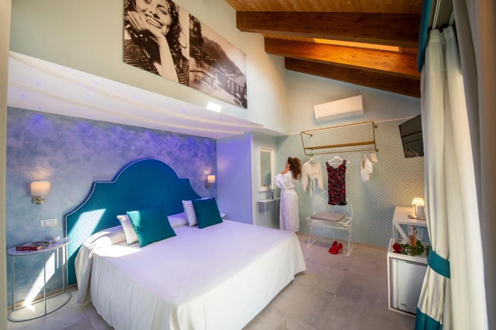 Donna Sofi Holiday House - 13