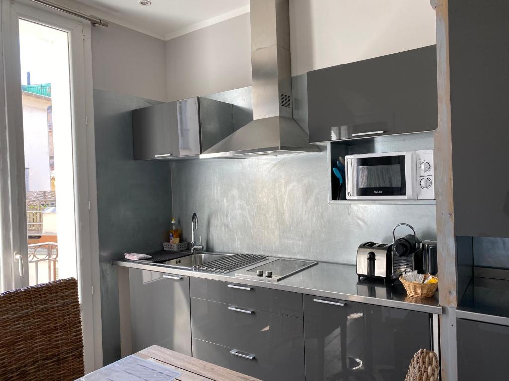 Intérieurs-Cour - One-Bedroom Apartment