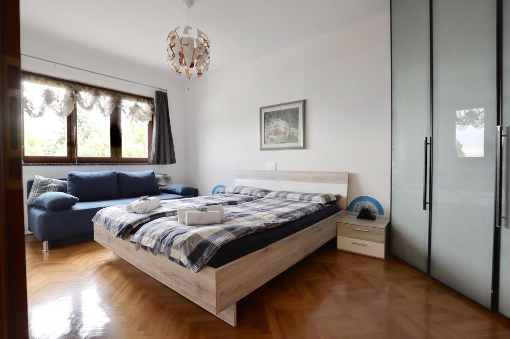 Apartments Villa Sofia - 一居室公寓，带露台和海景
