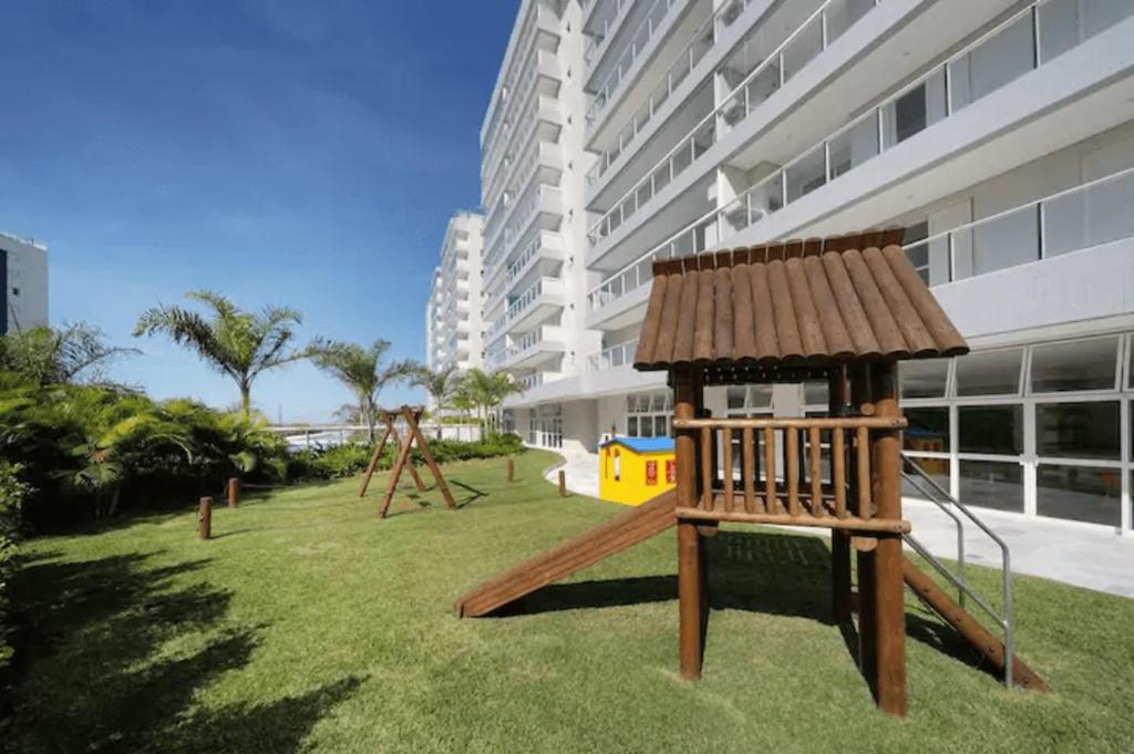 Apartamento de Frente ao Mar em Bertioga - Comodidade e Lazer