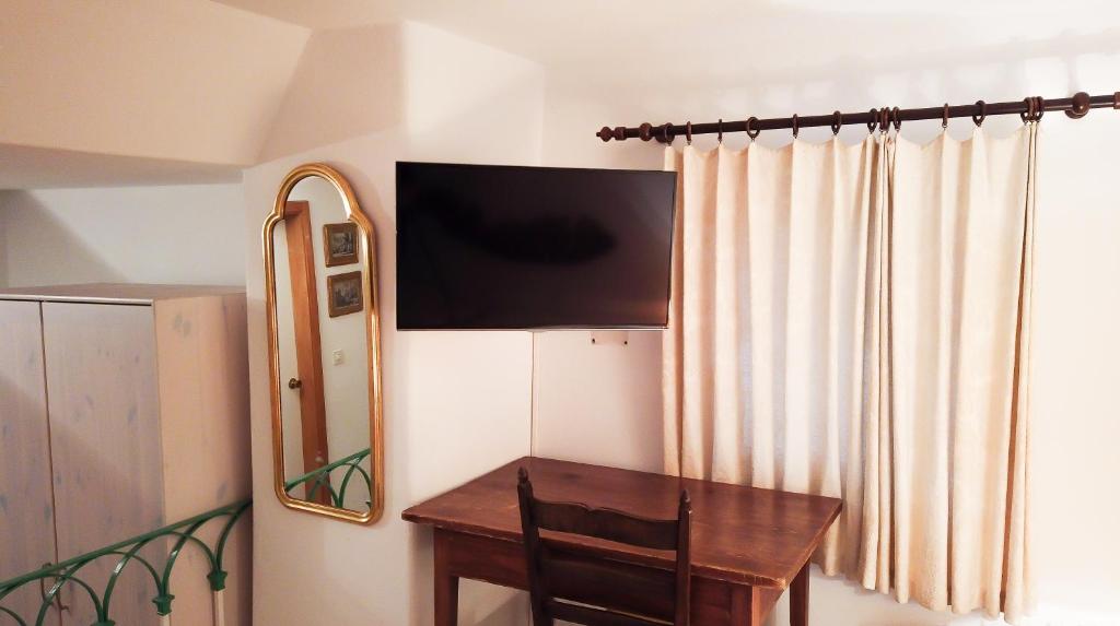 Hotel Soazza - Deluxe Room