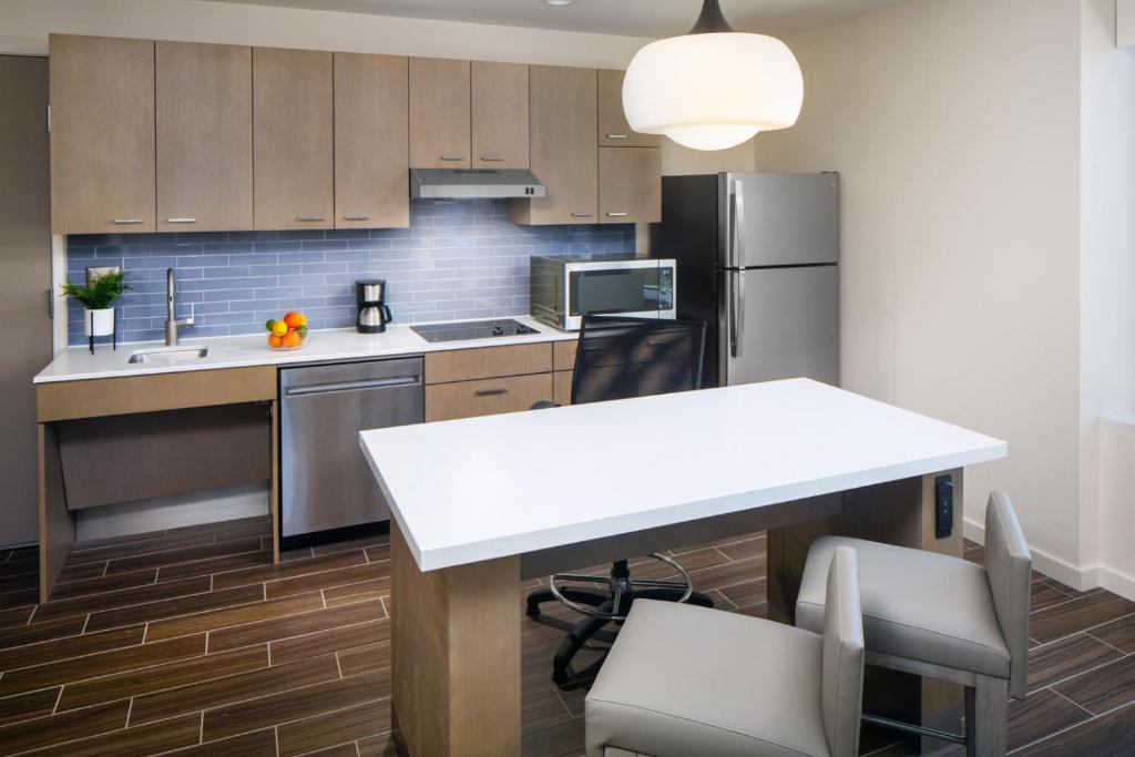 Hyatt House Tallahassee Capitol University photo
