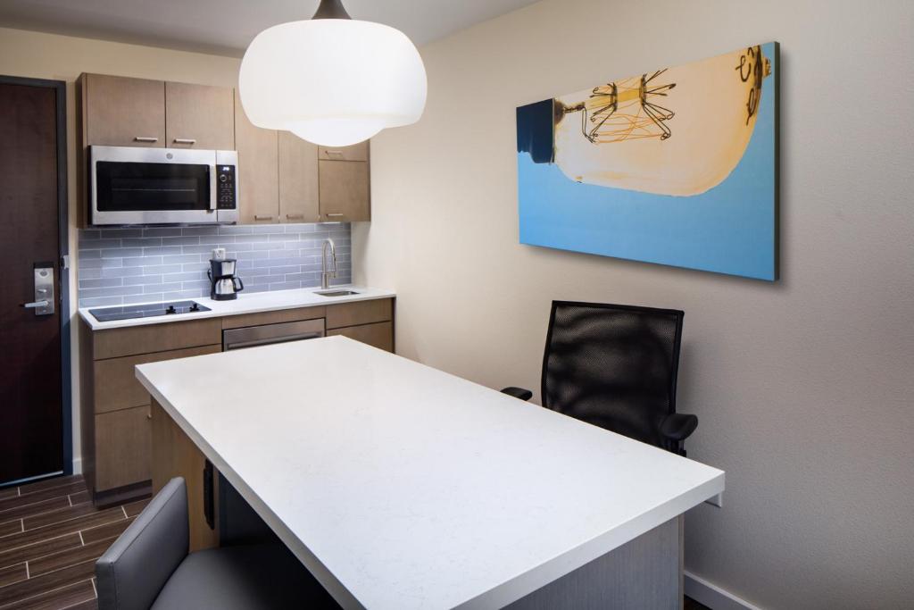 Hyatt House Tallahassee Capitol University photo