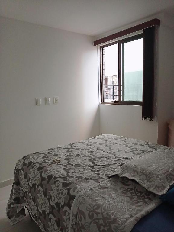 oo DIARIA de 75 a 120 PARA 3 PESSOAS Excelente localização na praia de intermares a 200 da praia e 400 metros do Lovina e 300 metros do Fest Verão PB
