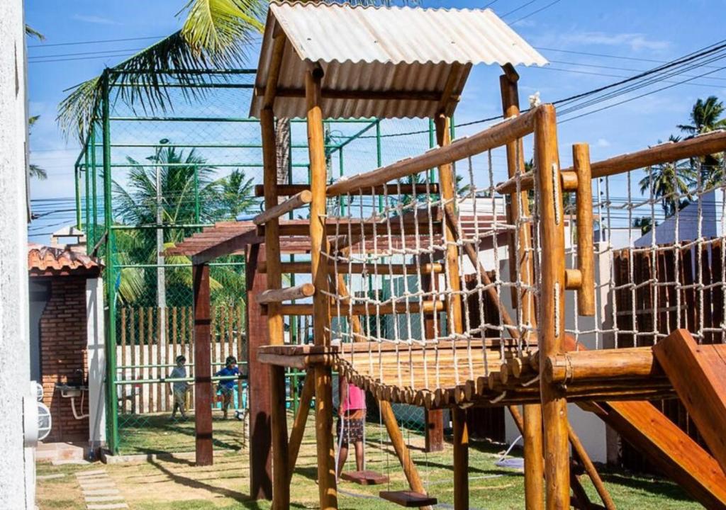  Flat Tamandaré - 3 Suítes - 10 Pessoas - Piscina - 50m da praia