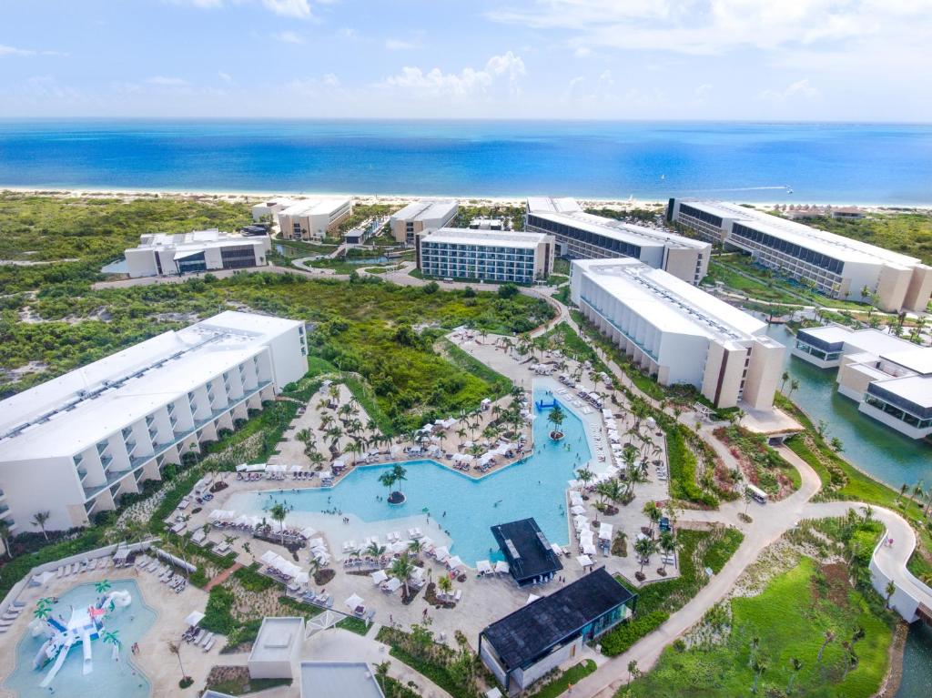 an aerial view of a resort with a pool at Grand Palladium Costa Mujeres Resort & Spa - All Inclusive in Cancún