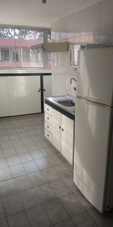  Quarto Aeroporto Guarulhos & Táxi