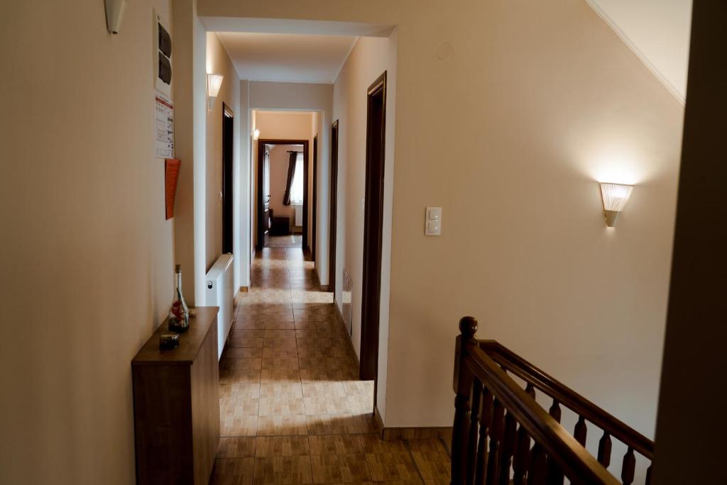 Nagy-Homoród Étterem és Panzió - Chambre Double Avec Lit Supplémentaire