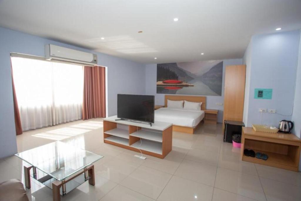 99hotel - Suite With City View