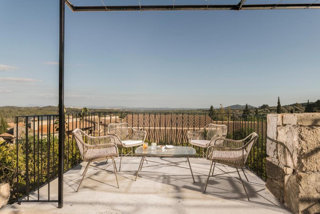 A balcony or terrace at Ca'n Beneït