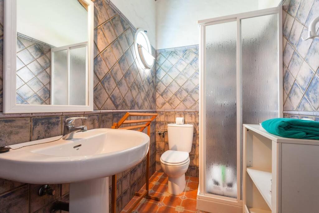 Kúpeľňa v ubytovaní Chalets Pinar de Roche Conil