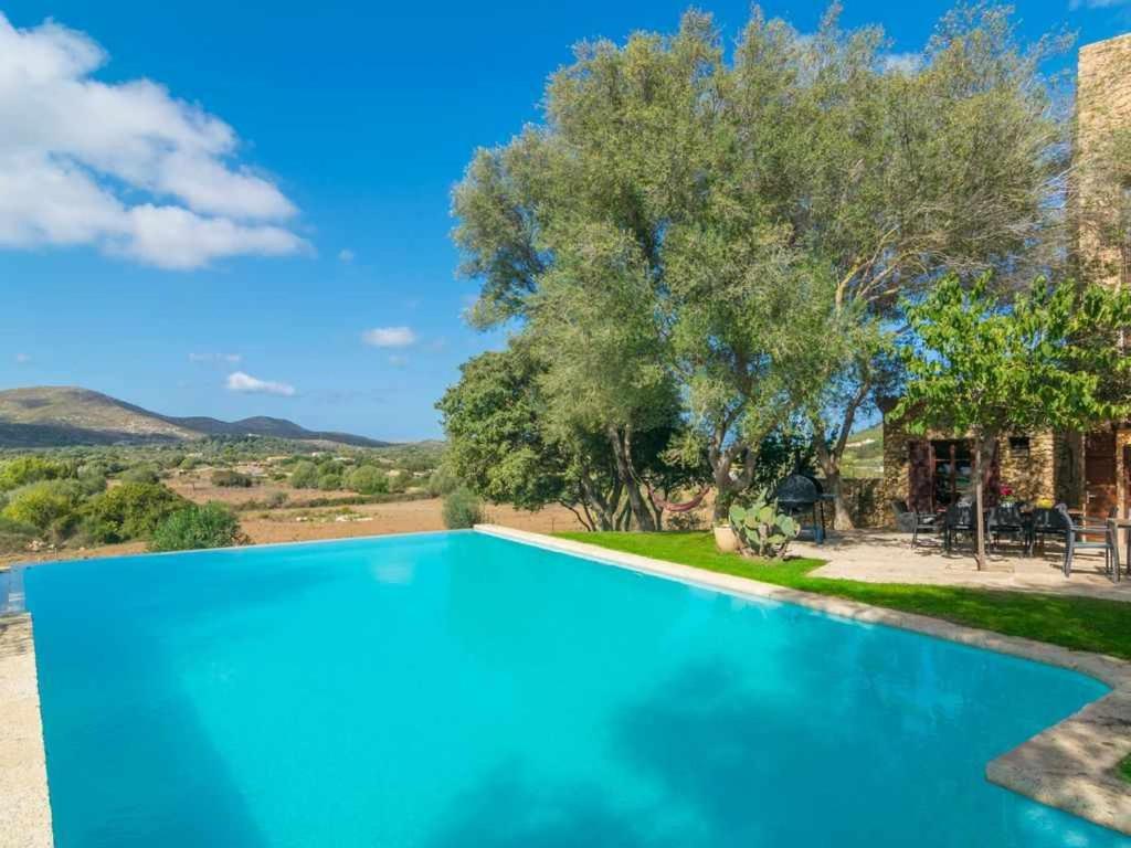 Bazén v ubytování Finca Son Xona Alcina Vacation nebo v jeho okolí