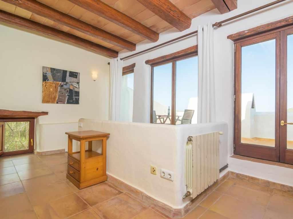 Postel nebo postele na pokoji v ubytování Finca Son Xona Alcina Vacation