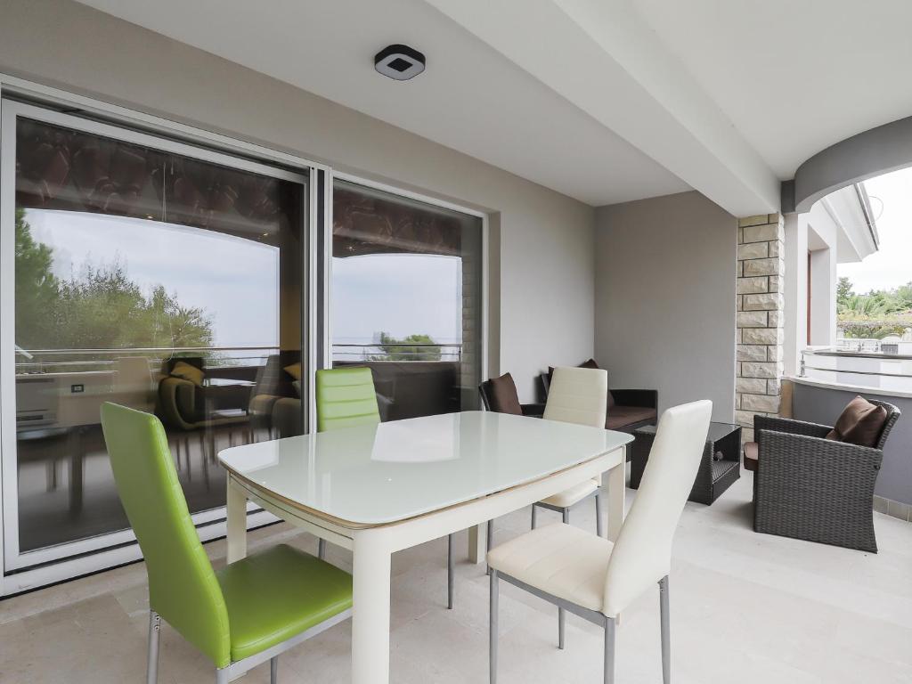 Apartments Villa Sofia - 三卧室公寓，带露台和海景