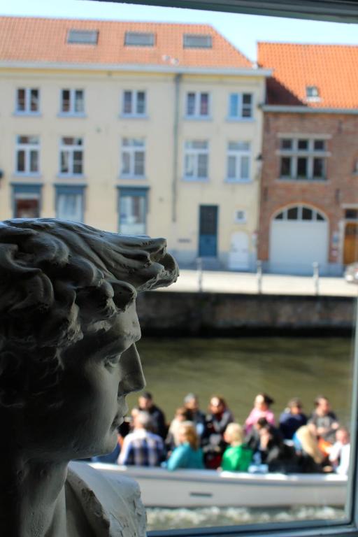 Hosté ubytování Canalview Hotel Ter Reien