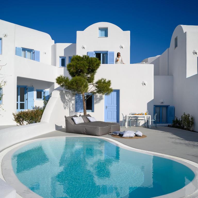 Este Luxury Suites - 12