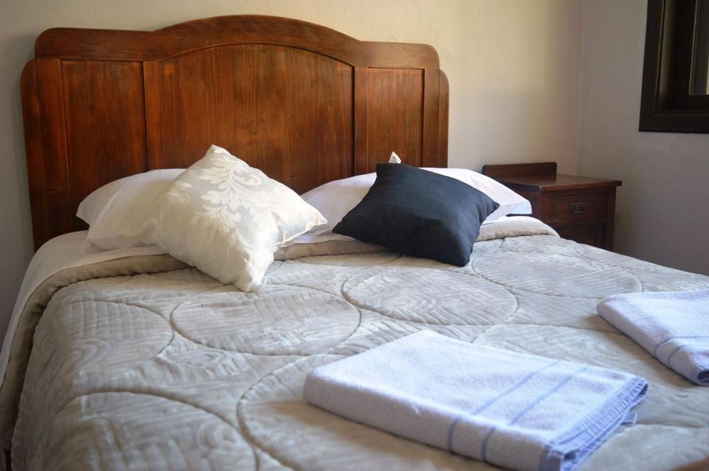 Gramado Alugueis - 04 DORMITORIOS - 50 METROS DA RUA COBERTA  Gramado Alugueis - 04 DORMITORIOS - 50 METROS DA RUA COBERTA