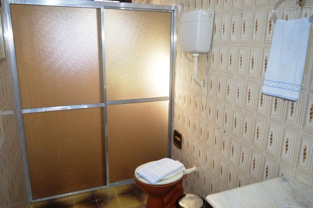 Gramado Alugueis - 04 DORMITORIOS - 50 METROS DA RUA COBERTA  Gramado Alugueis - 04 DORMITORIOS - 50 METROS DA RUA COBERTA