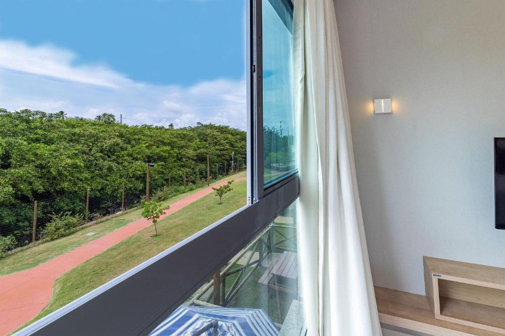  Muro Alto Condomínio Clube Exclusivo por Carpediem