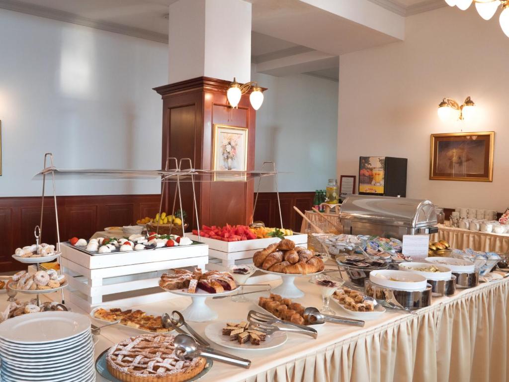 Hotel Savoy - Resim 38