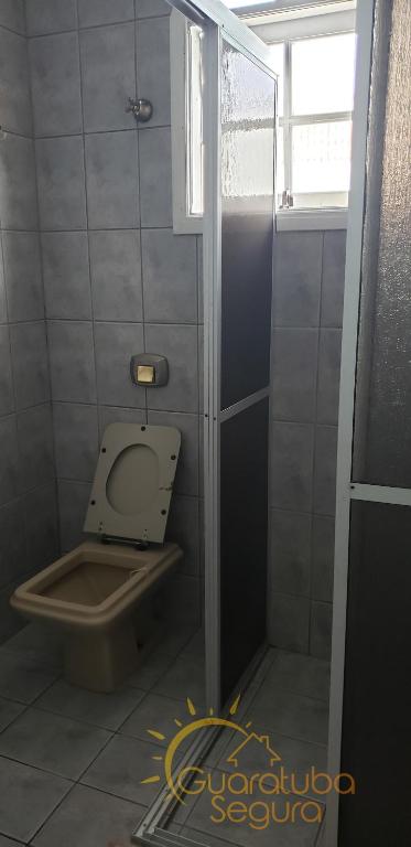  Casa de Veraneio com Piscina Guaratuba