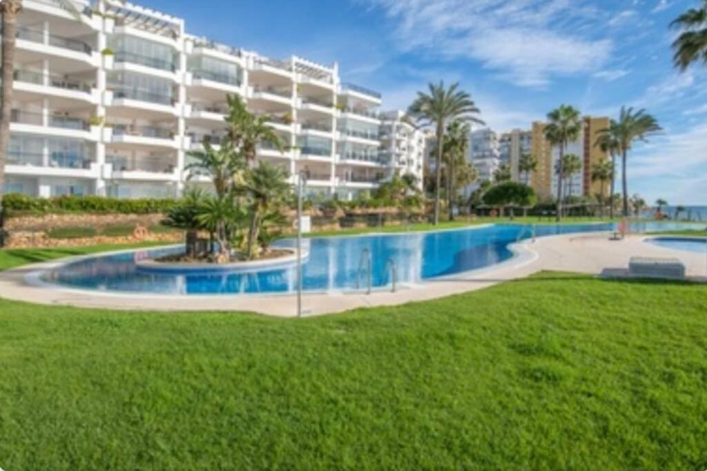 APARTAMENTO MI CAPRICHO FRONT BEACH, Sitio de Calahonda ...