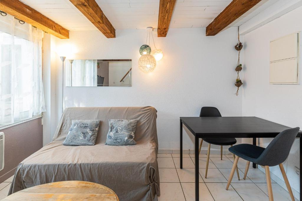 Loc'Apparts Montpellier - Apartment - Split Level