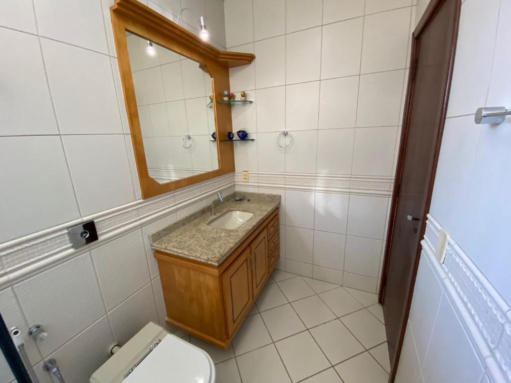  CASA 3 DORMITÓRIOS JURERE INTERNACIONAL