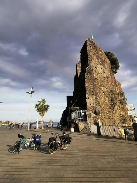 Zdjęcie z galerii obiektu La casa di Ale w mieście Aci Castello