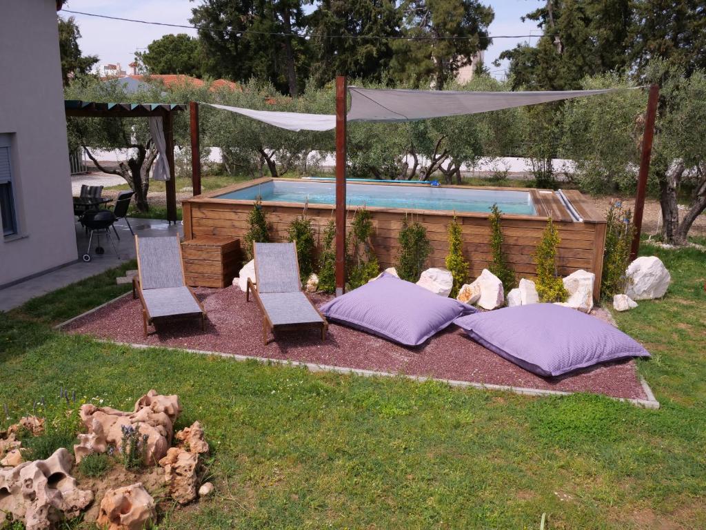 Basen w obiekcie Agios Mamas Resort lub w pobliżu