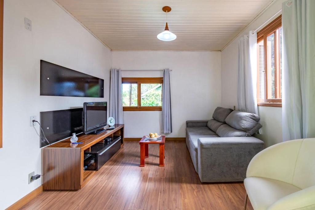 Rosa Casa Tirol Gramado  Rosa Casa Tirol Gramado