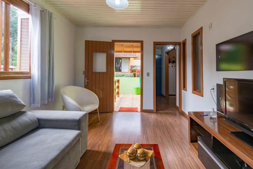 Rosa Casa Tirol Gramado  Rosa Casa Tirol Gramado