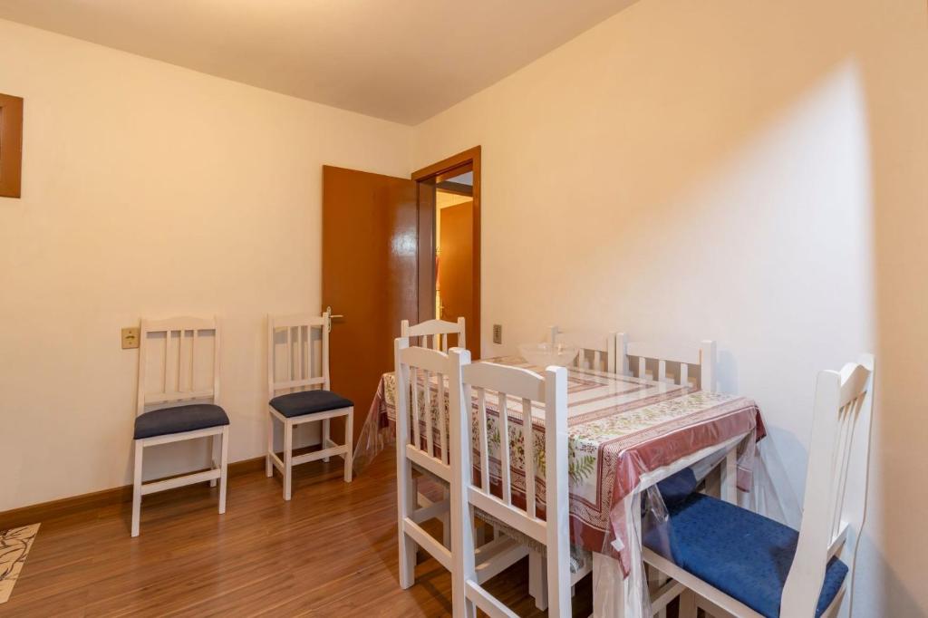 Rosa Casa Tirol Gramado  Rosa Casa Tirol Gramado