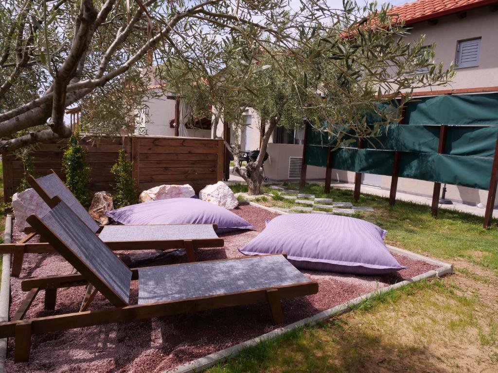 Ogród w obiekcie Agios Mamas Resort