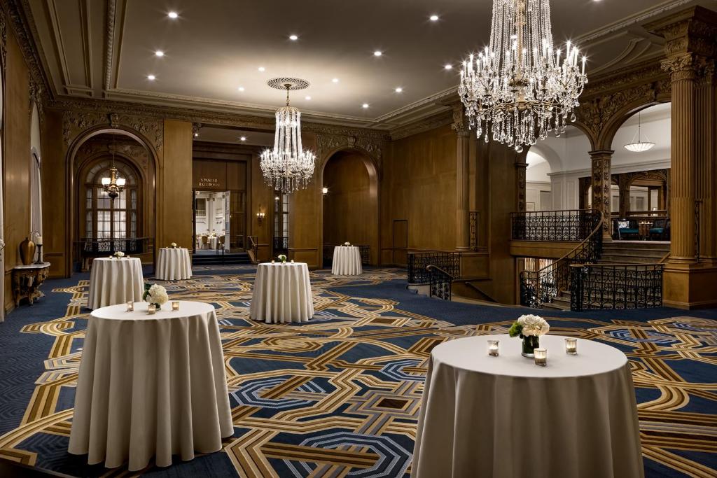 Restaurace v ubytování Fairmont Olympic Hotel